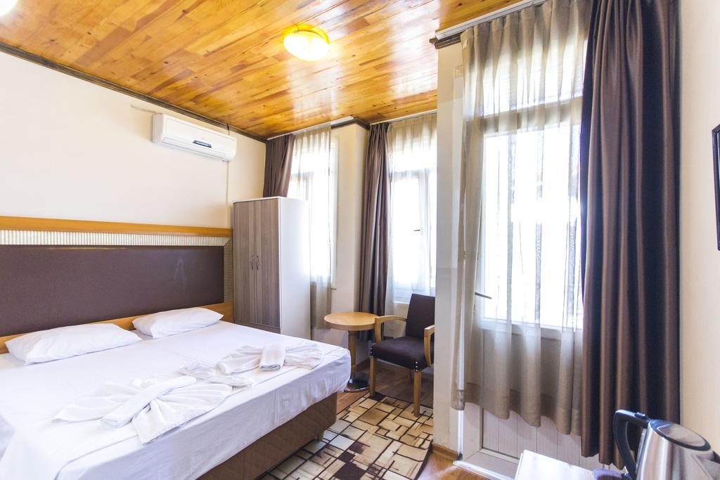 Herton Hotel Istanbul Room photo