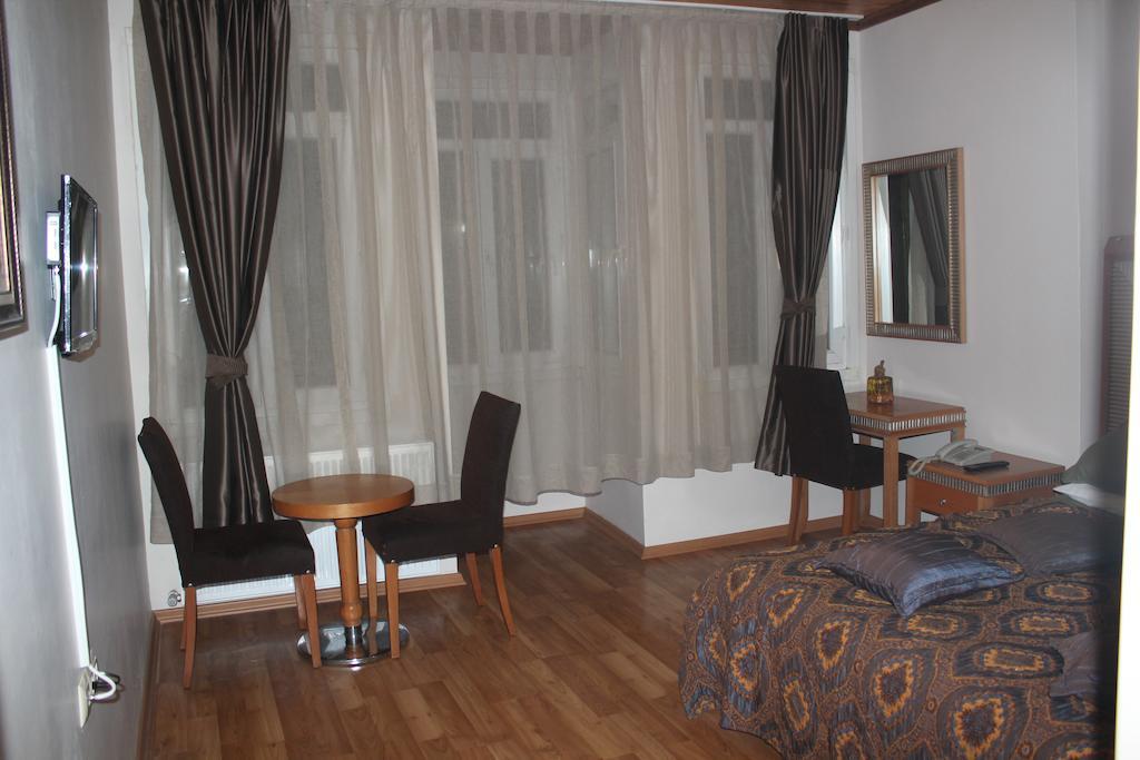 Herton Hotel Istanbul Exterior photo